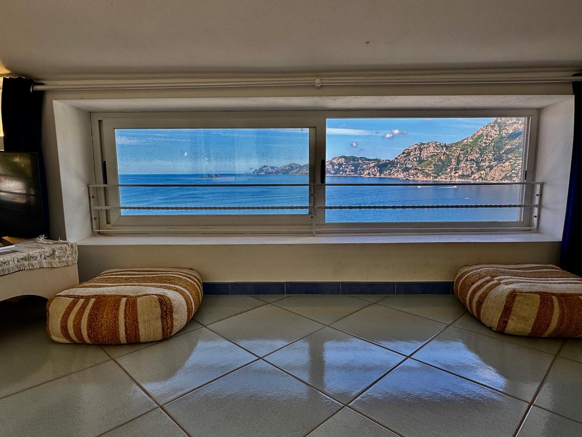 Ferienwohnung La Mansarda Praiano Exterior foto